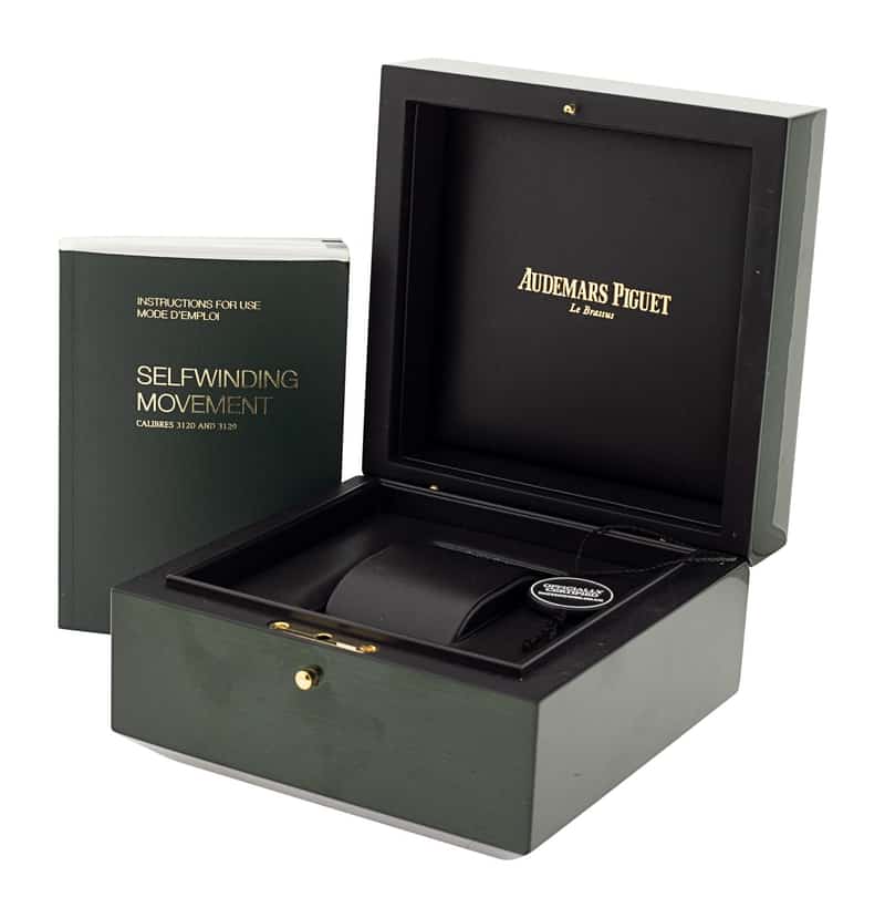 Audemars Piguet Royal Oak 15400ST.OO.1220ST.01